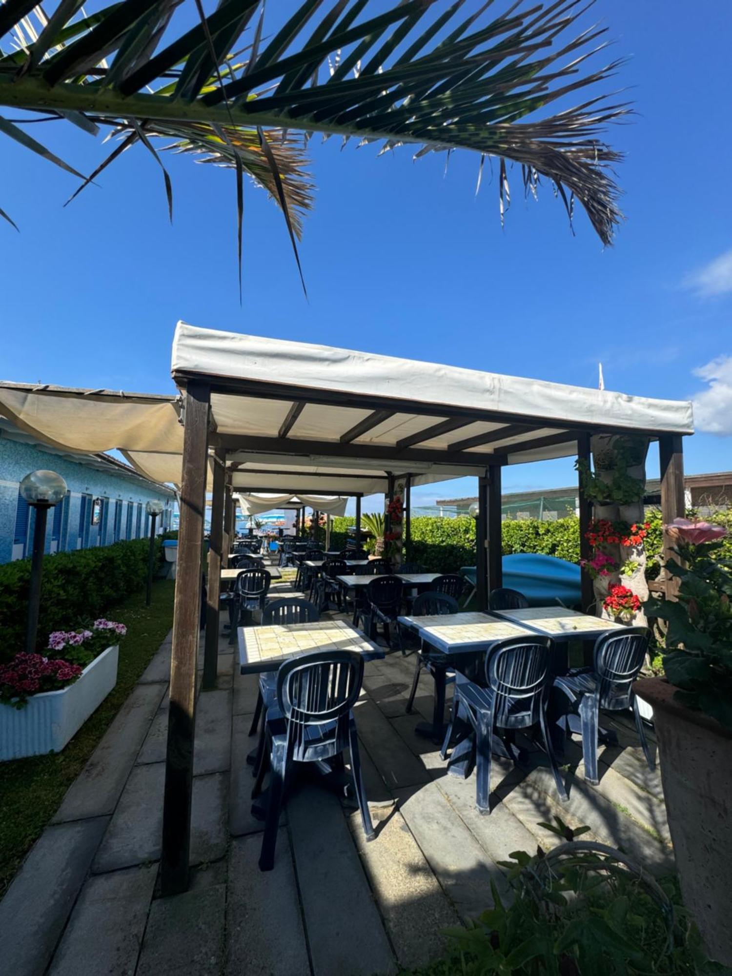 Hotel Bagno Stella Del Mare Марина ди Карара Екстериор снимка
